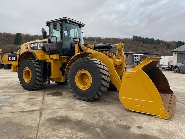 Wheel loader CAT 966 M