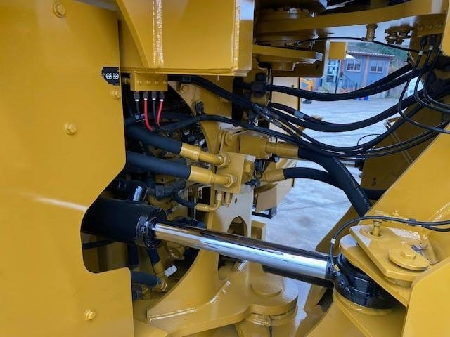 Wheel loader CAT 966 M