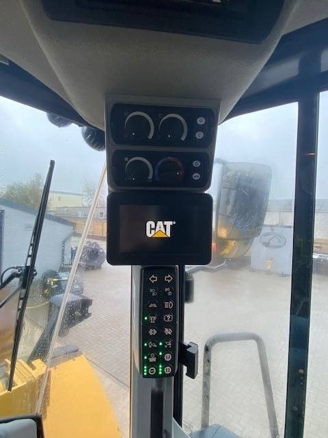 Wheel loader CAT 966 M