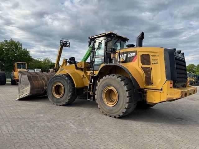 Wheel loader CAT 966 M