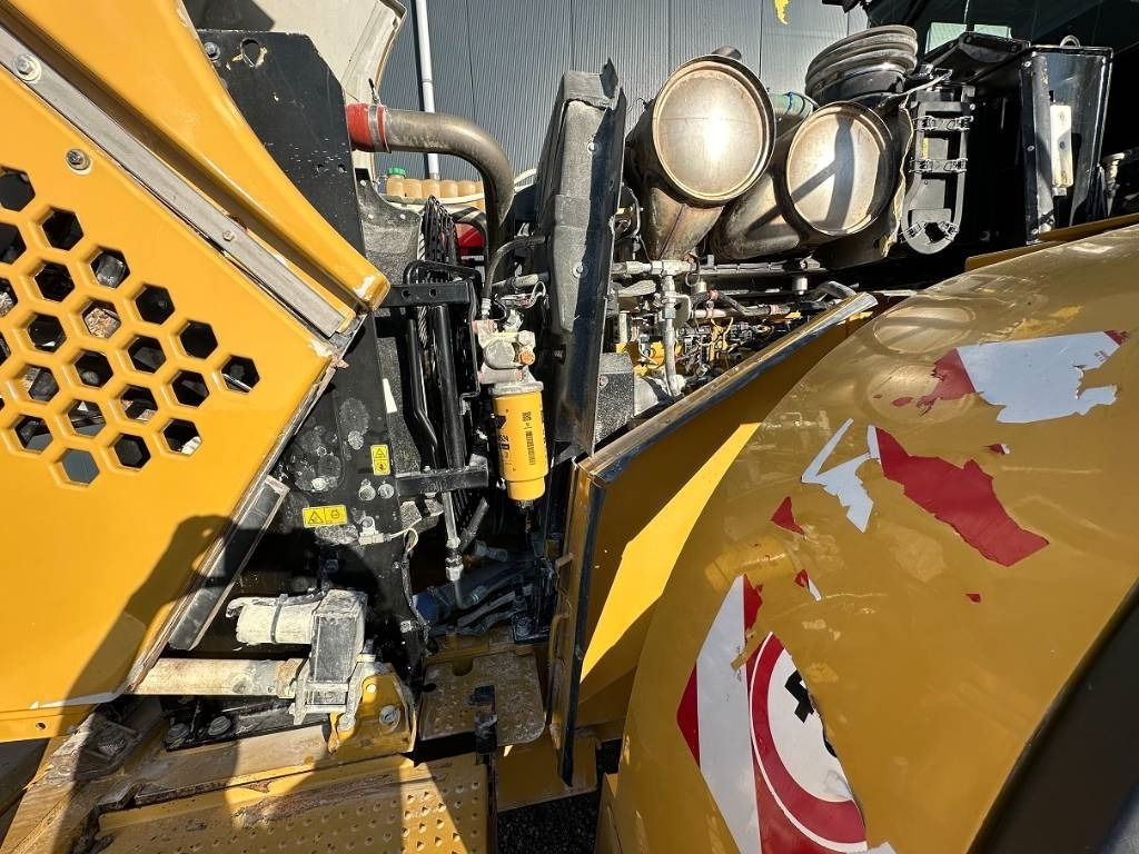 Wheel loader CAT 966 M