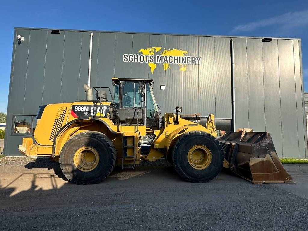 Wheel loader CAT 966 M