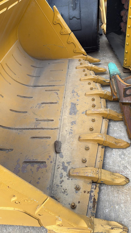 Wheel loader CAT 966 Rock Bucket