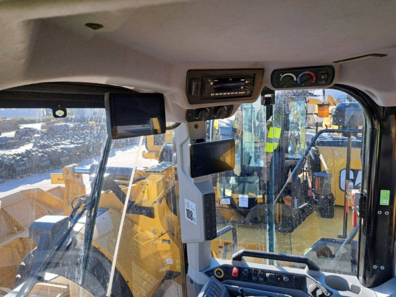 Wheel loader CAT 972