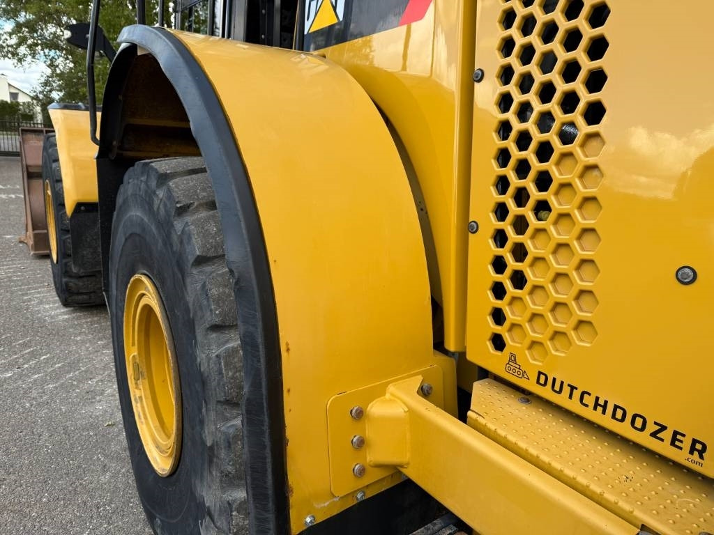 Wheel loader CAT 972M