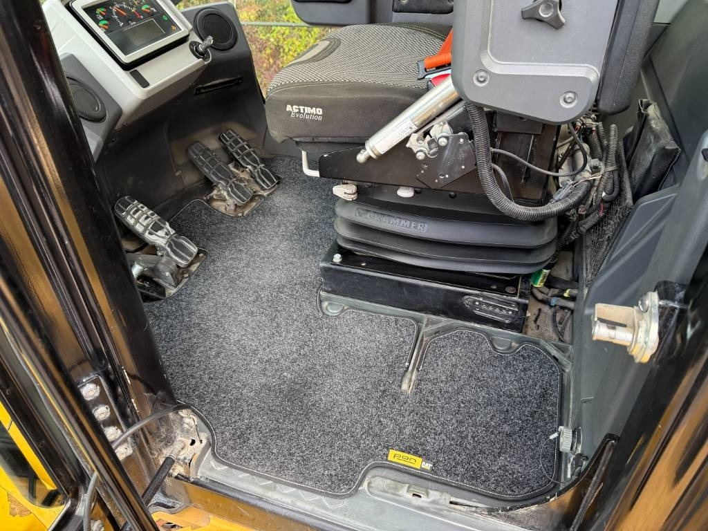 Wheel loader CAT 972M