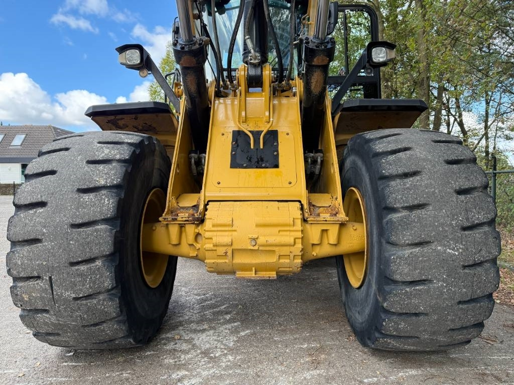 Wheel loader CAT 972M