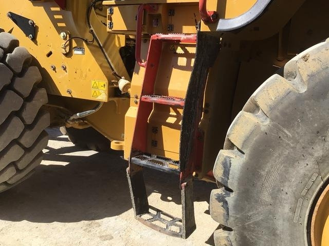 Wheel loader CAT 972M XE