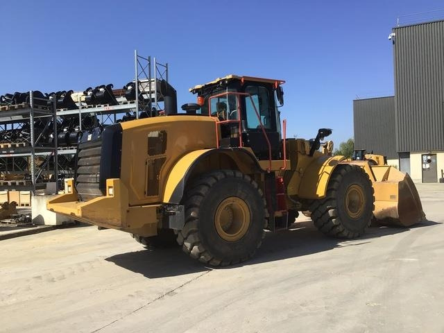 Wheel loader CAT 972M XE