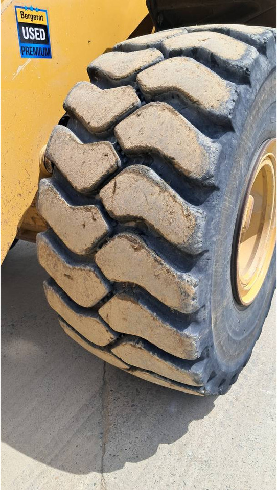Wheel loader CAT 972M XE