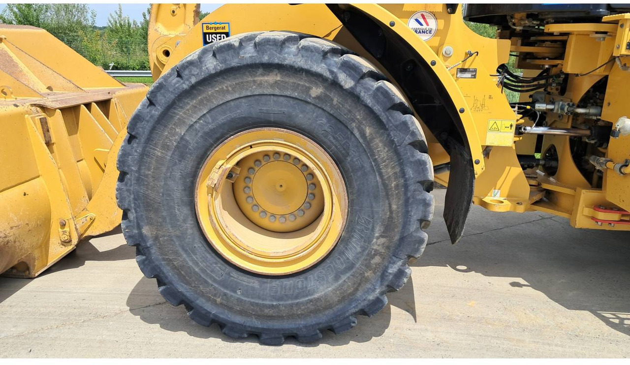 Wheel loader CAT 972M XE