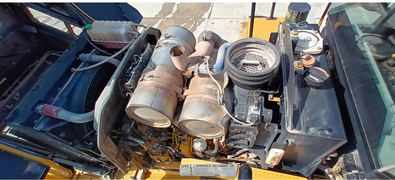 Wheel loader CAT 972M XE