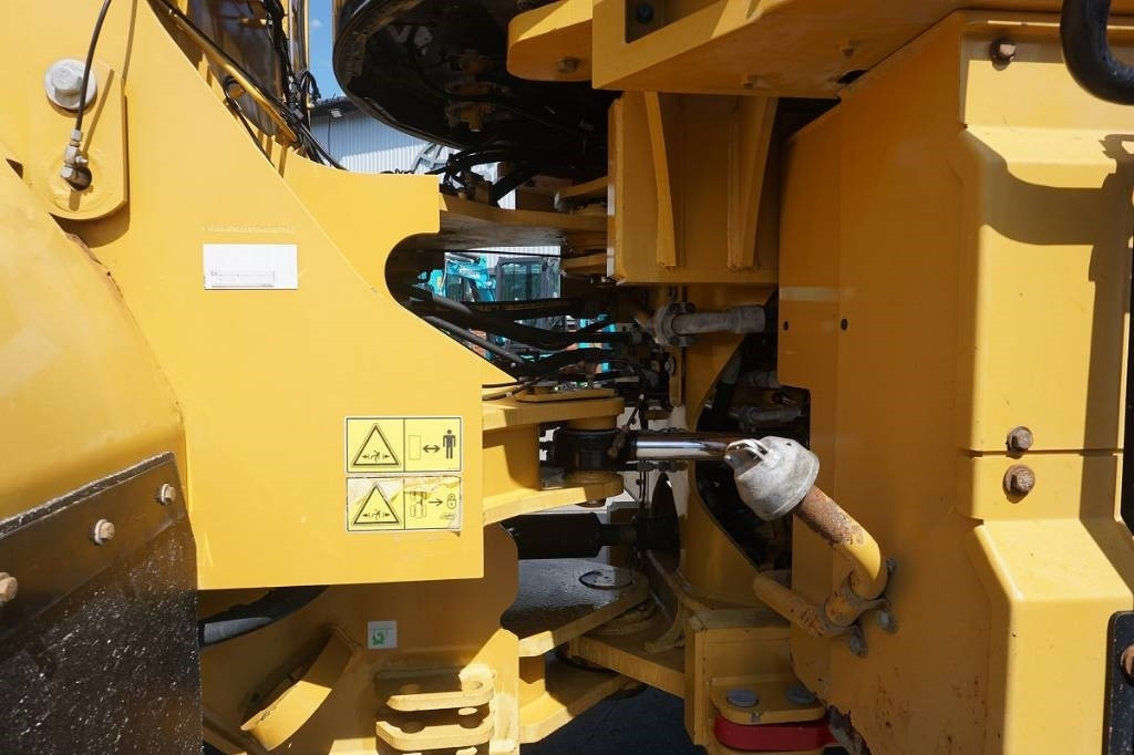 Wheel loader CAT 972 K