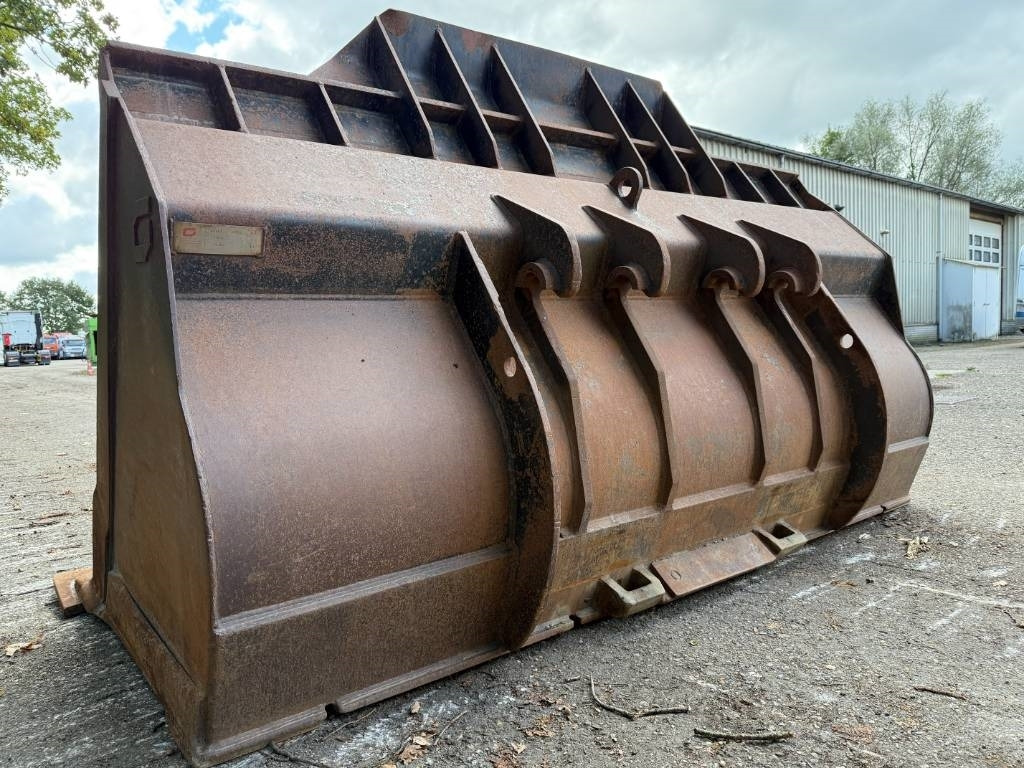 Wheel loader CAT 972 M