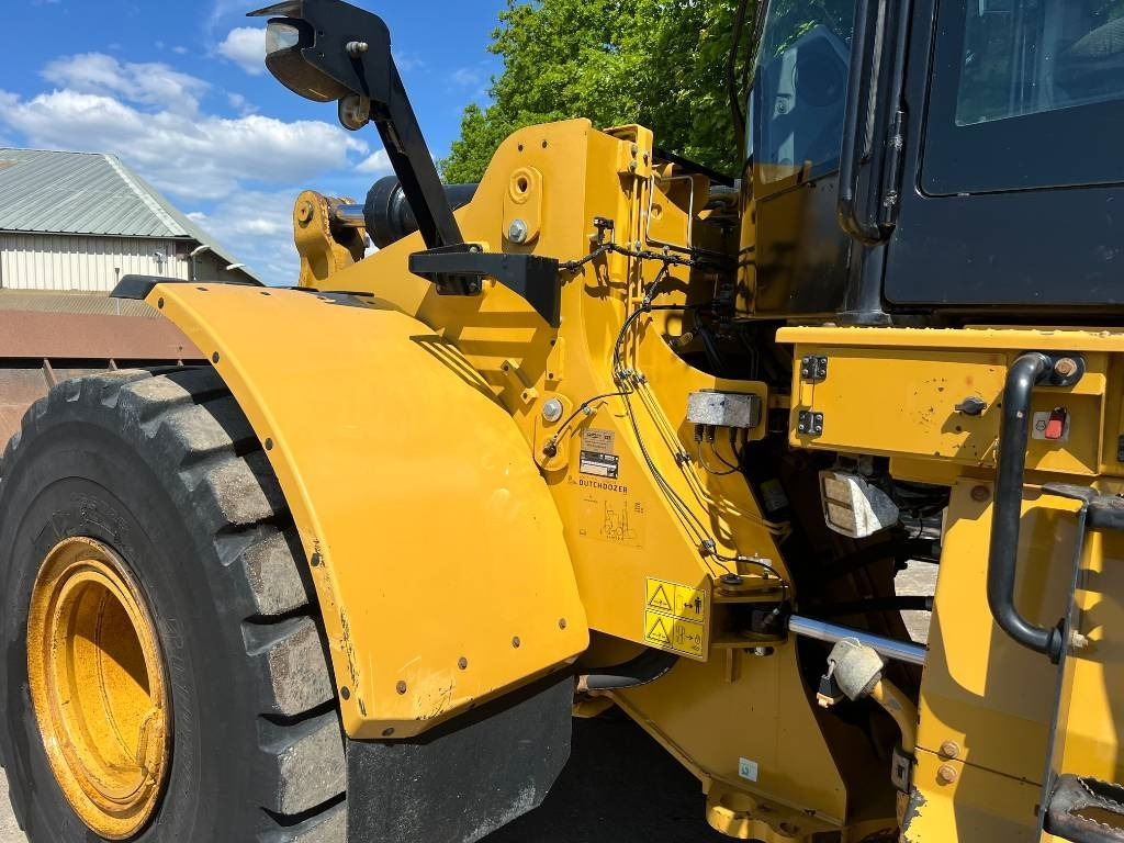 Wheel loader CAT 972 M