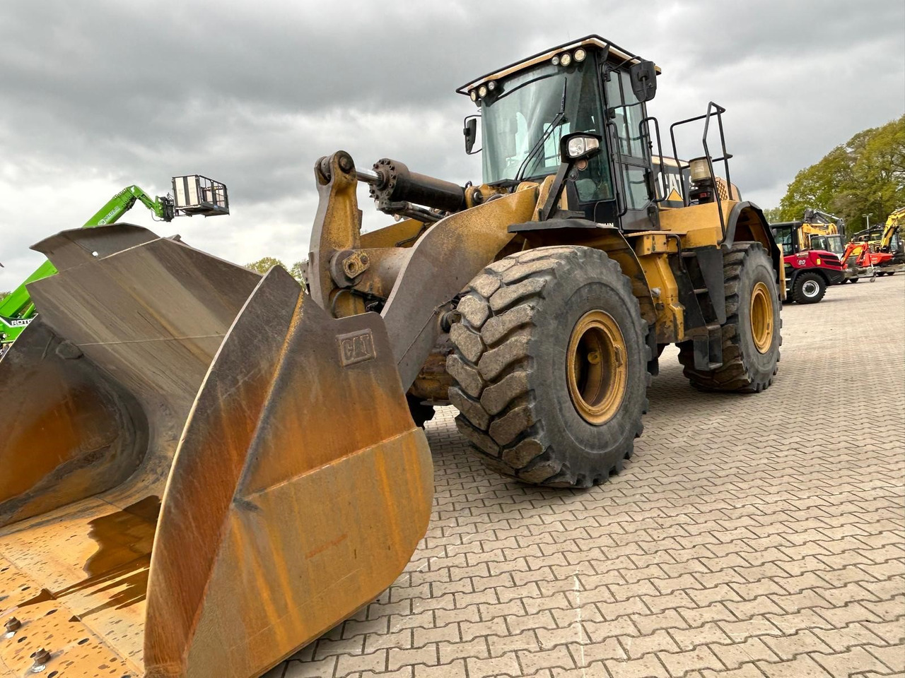 Wheel loader CAT 972 M