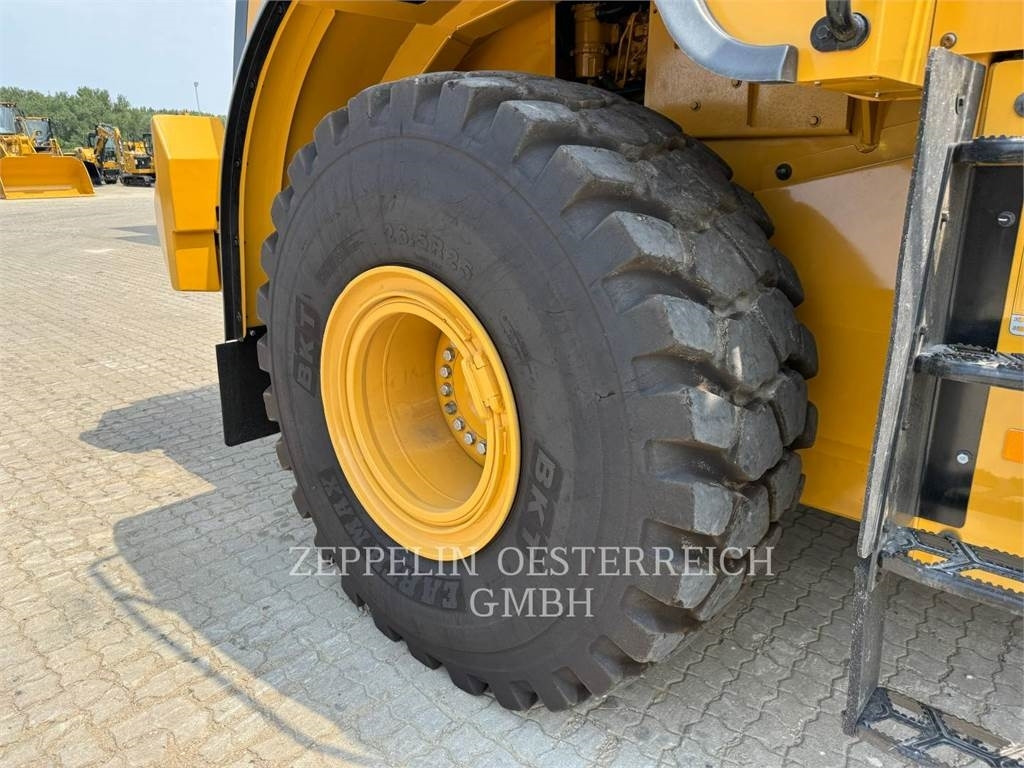 Wheel loader CAT 972 M XE