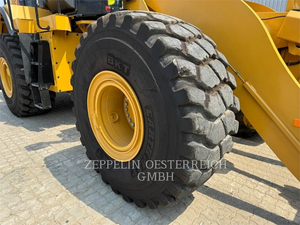 Wheel loader CAT 972 M XE