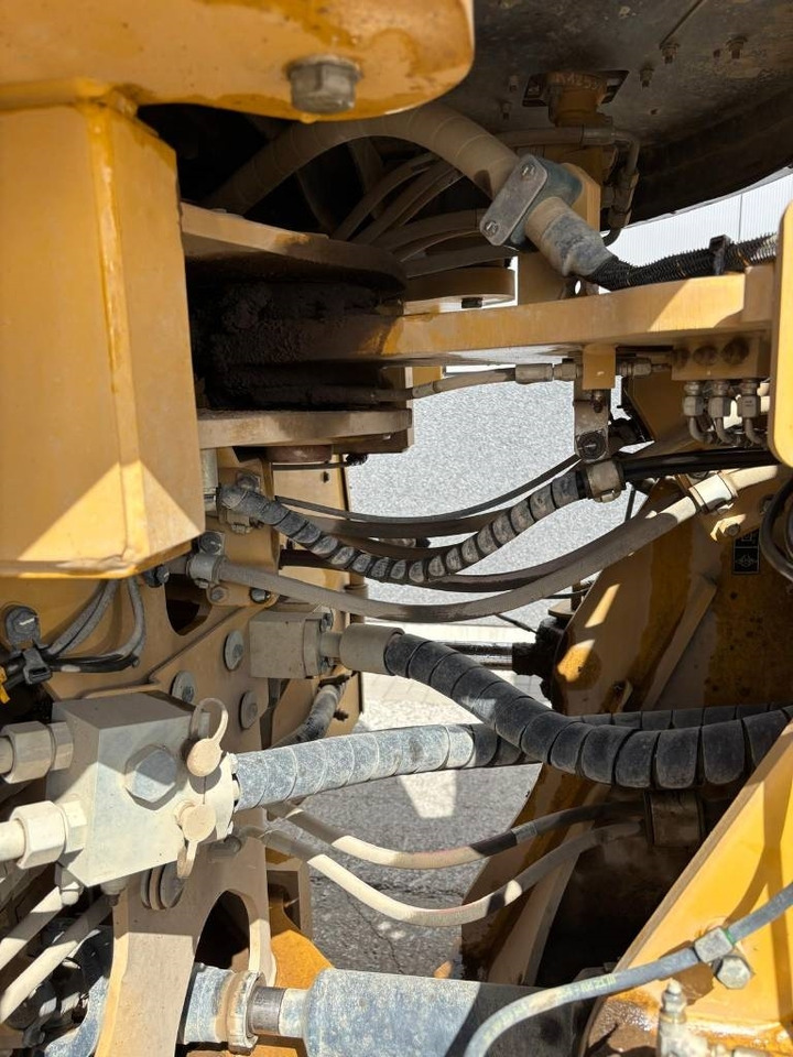 Wheel loader CAT 972 M XE