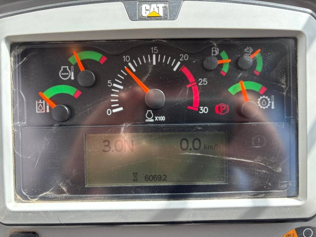 Wheel loader CAT 972 M XE