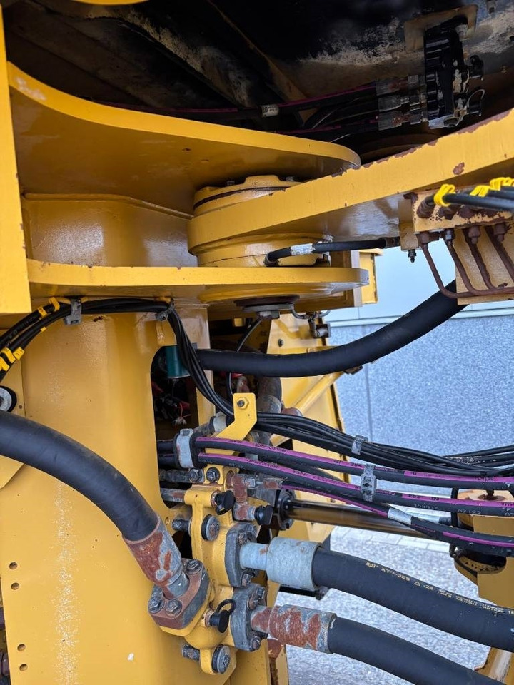 Wheel loader CAT 980