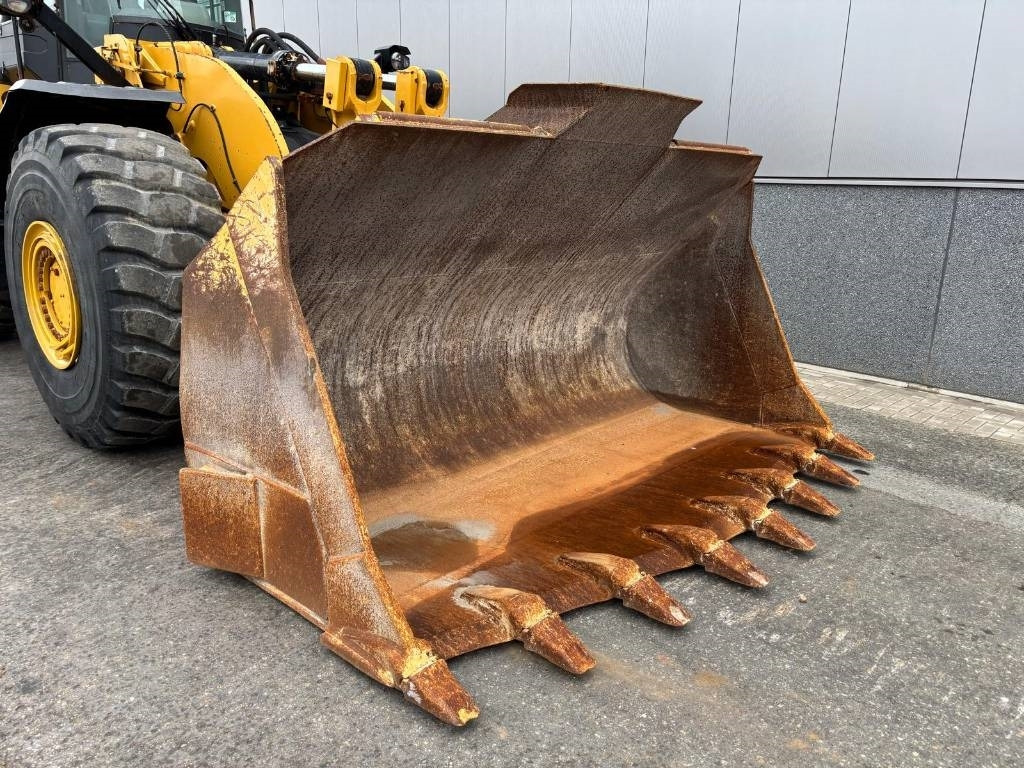 Wheel loader CAT 980