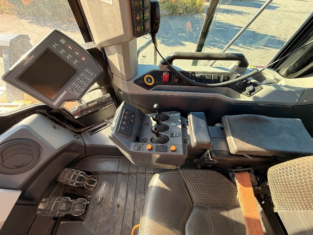 Wheel loader CAT 980