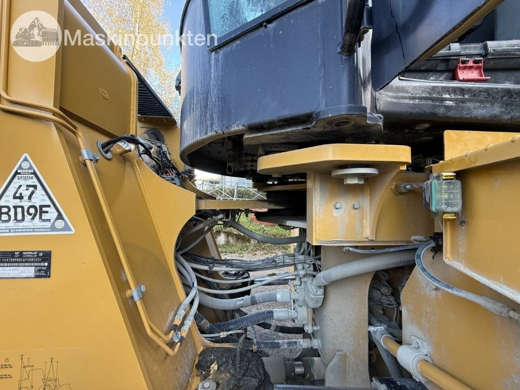 Wheel loader CAT 980