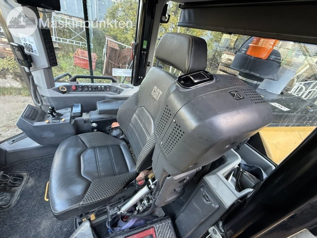 Wheel loader CAT 980