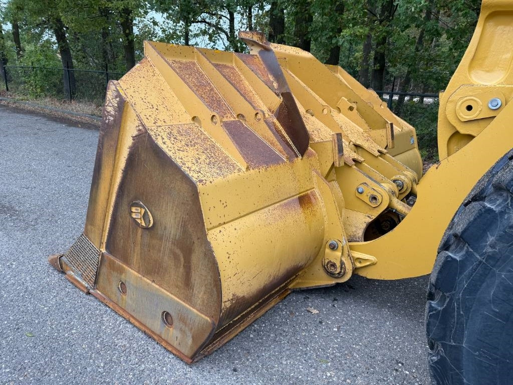 Wheel loader CAT 980M