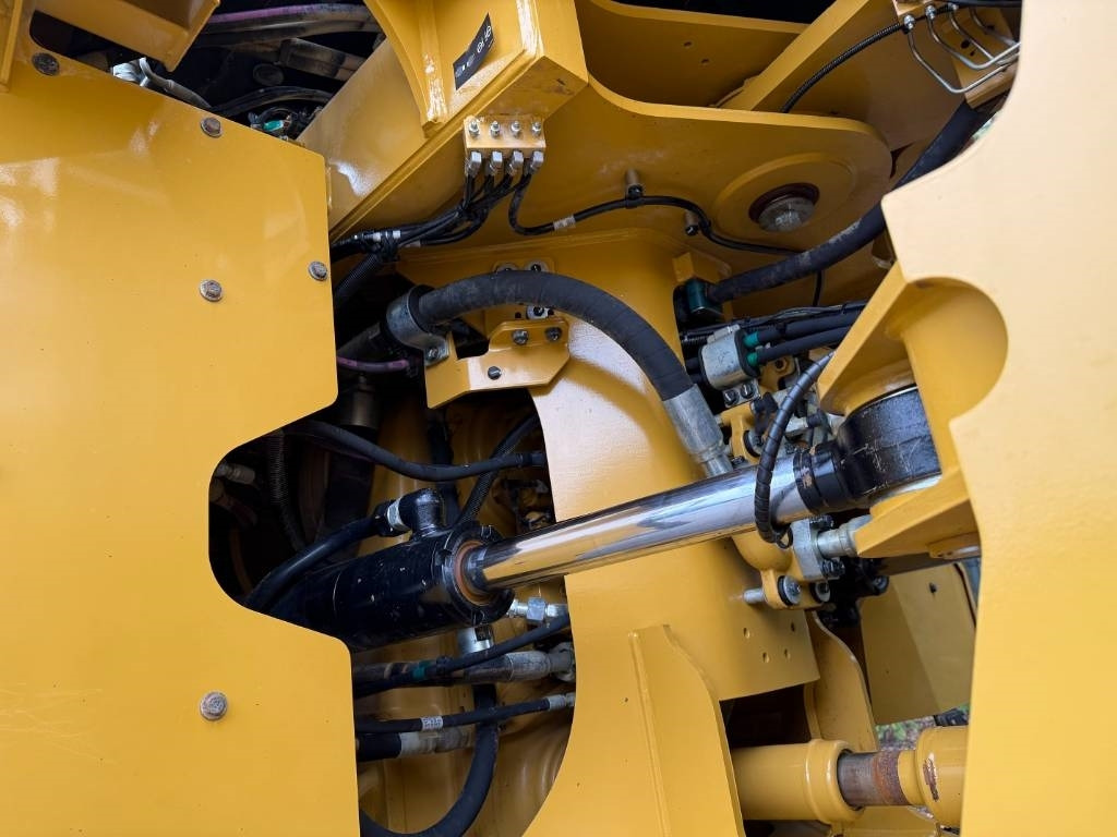 Wheel loader CAT 980M