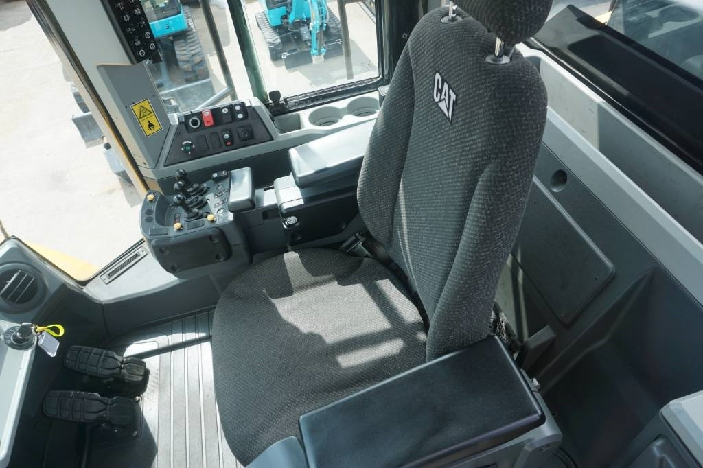 Wheel loader CAT 980M