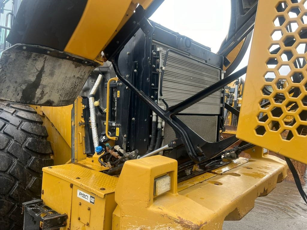 Wheel loader CAT 980 M