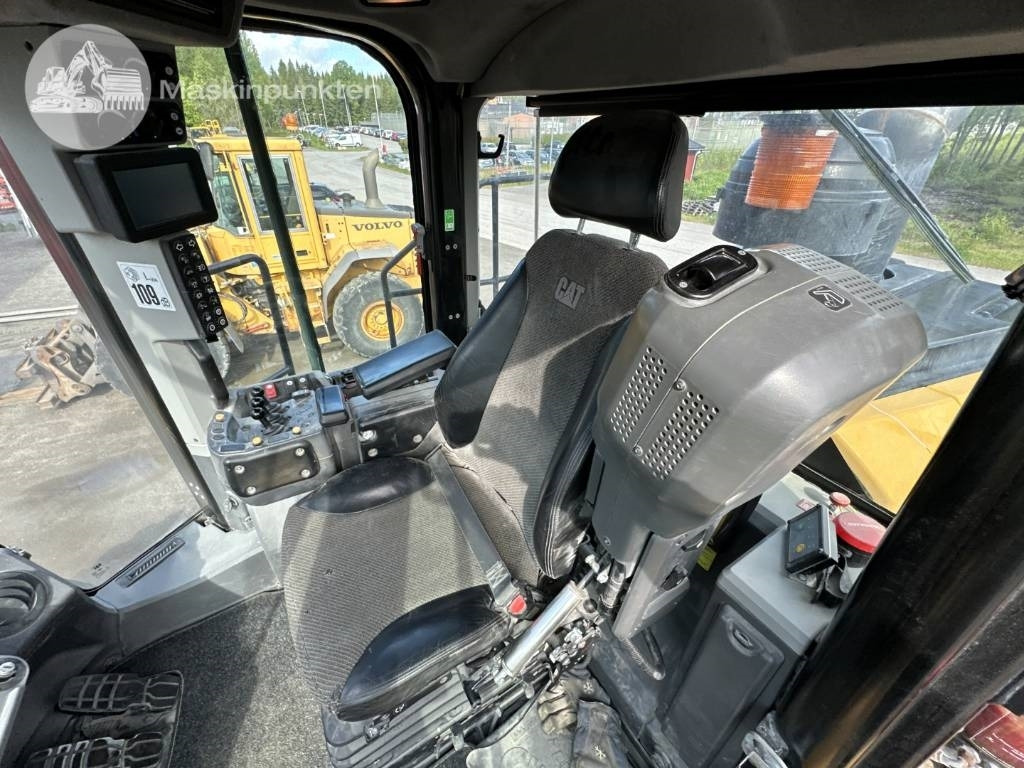 Wheel loader CAT 980 M