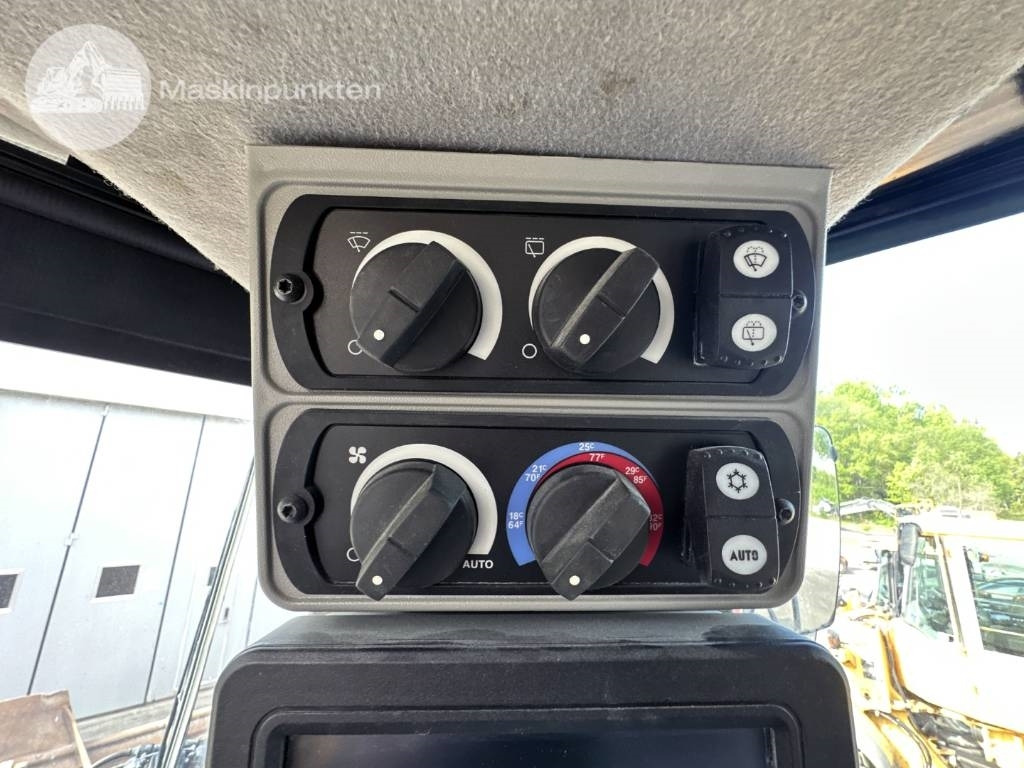 Wheel loader CAT 980 M