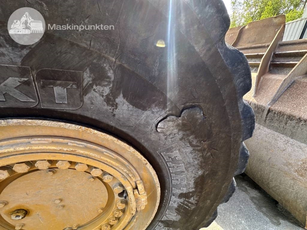 Wheel loader CAT 980 M