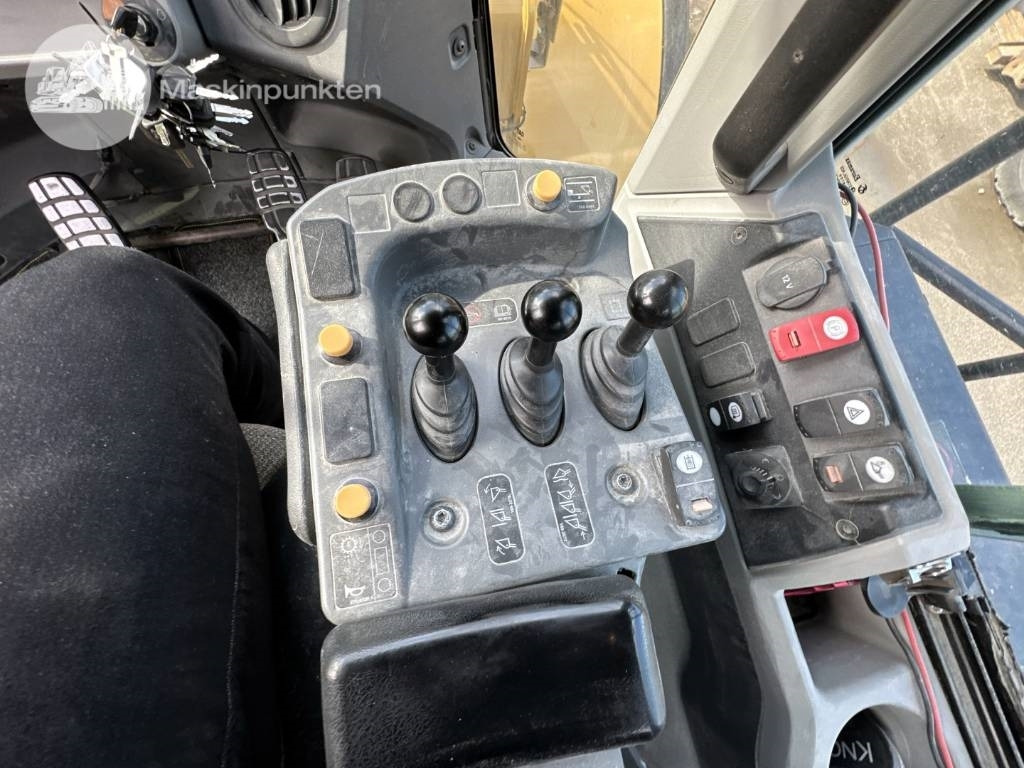 Wheel loader CAT 980 M