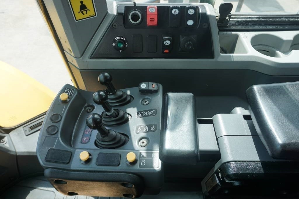 Wheel loader CAT 980 M