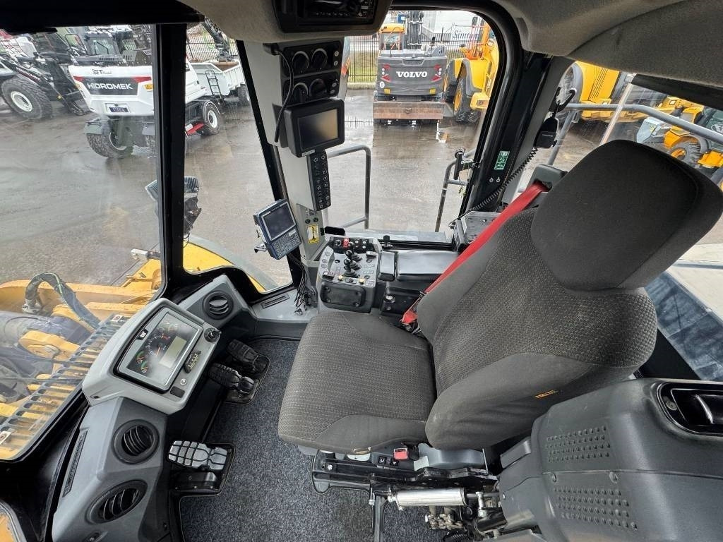 Wheel loader CAT 980 M