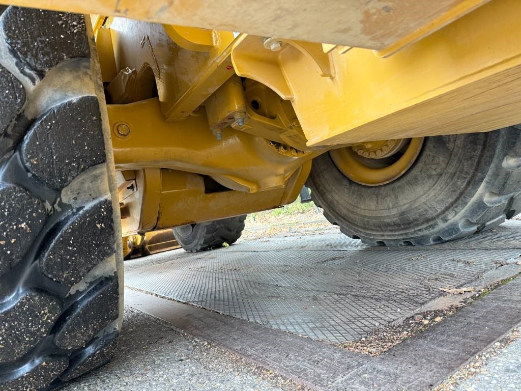 Wheel loader CAT 980 M LOW HOURS DEALER MACHINE