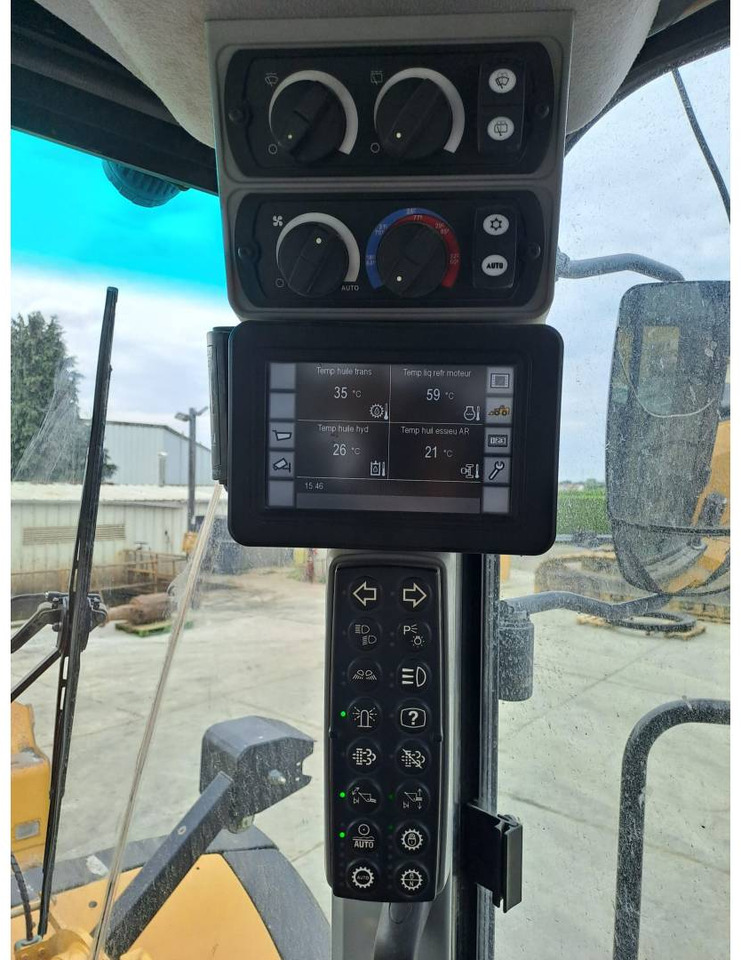 Wheel loader CAT 982M