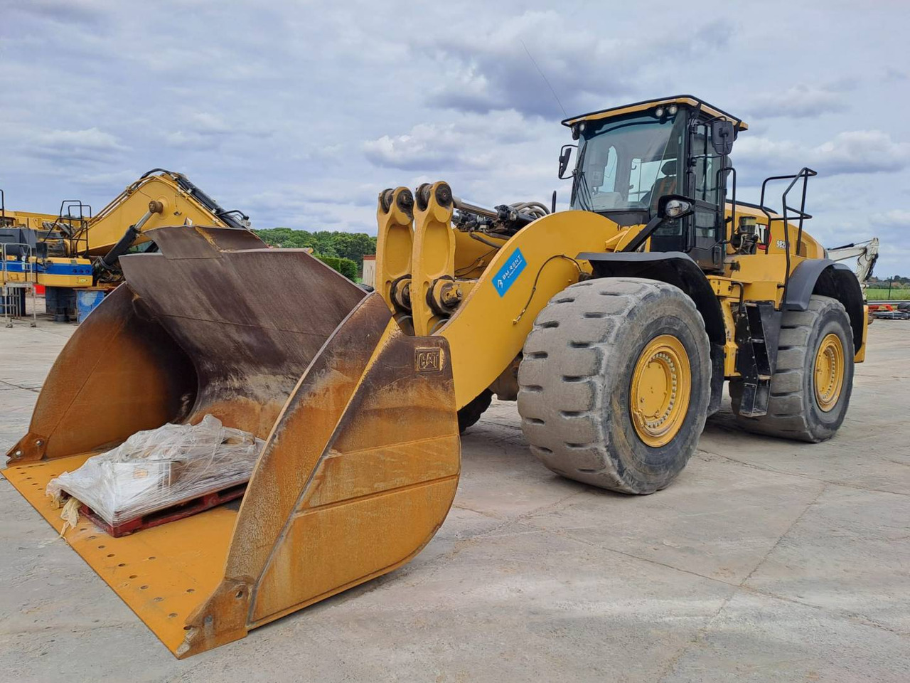 Wheel loader CAT 982M