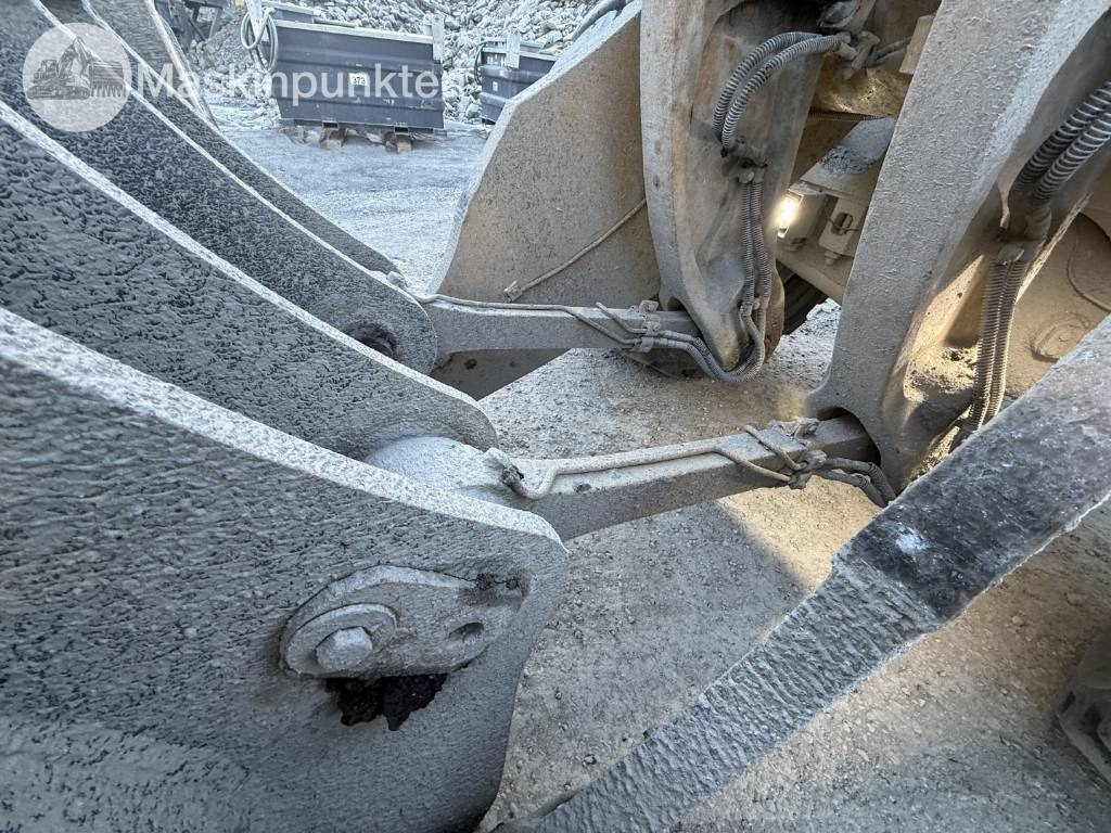 Wheel loader CAT 982 M