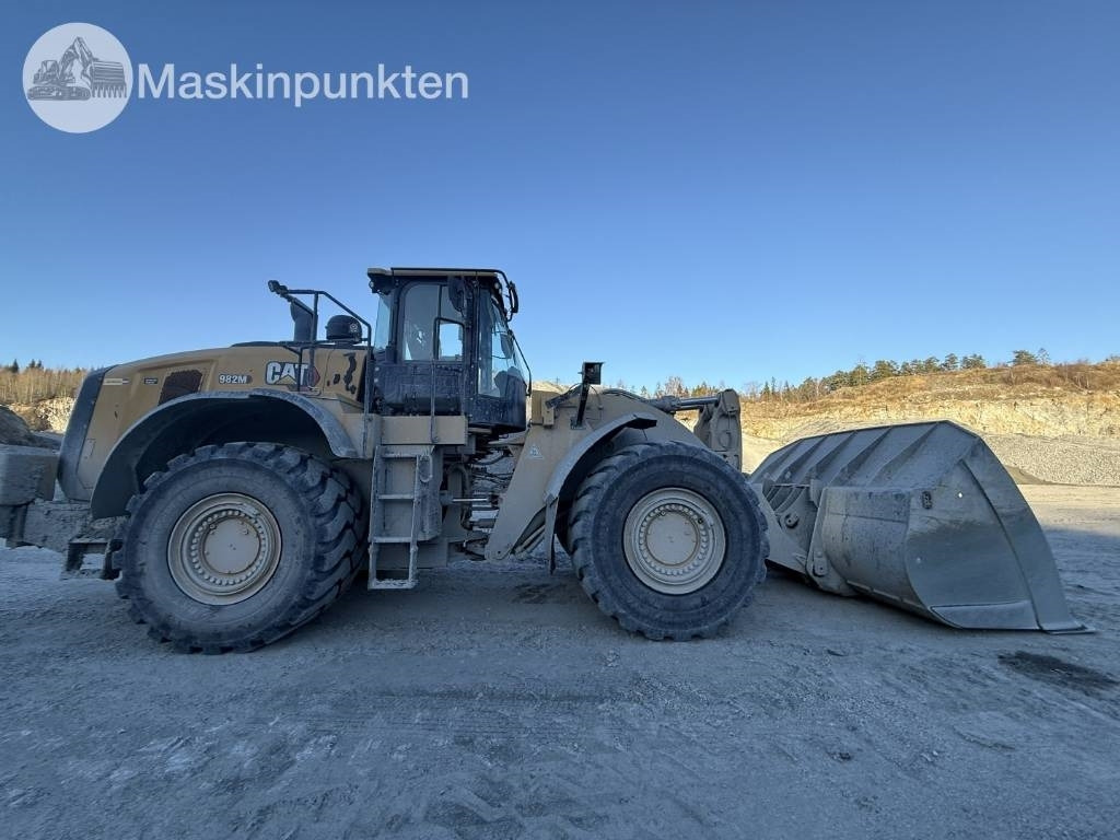 Wheel loader CAT 982 M