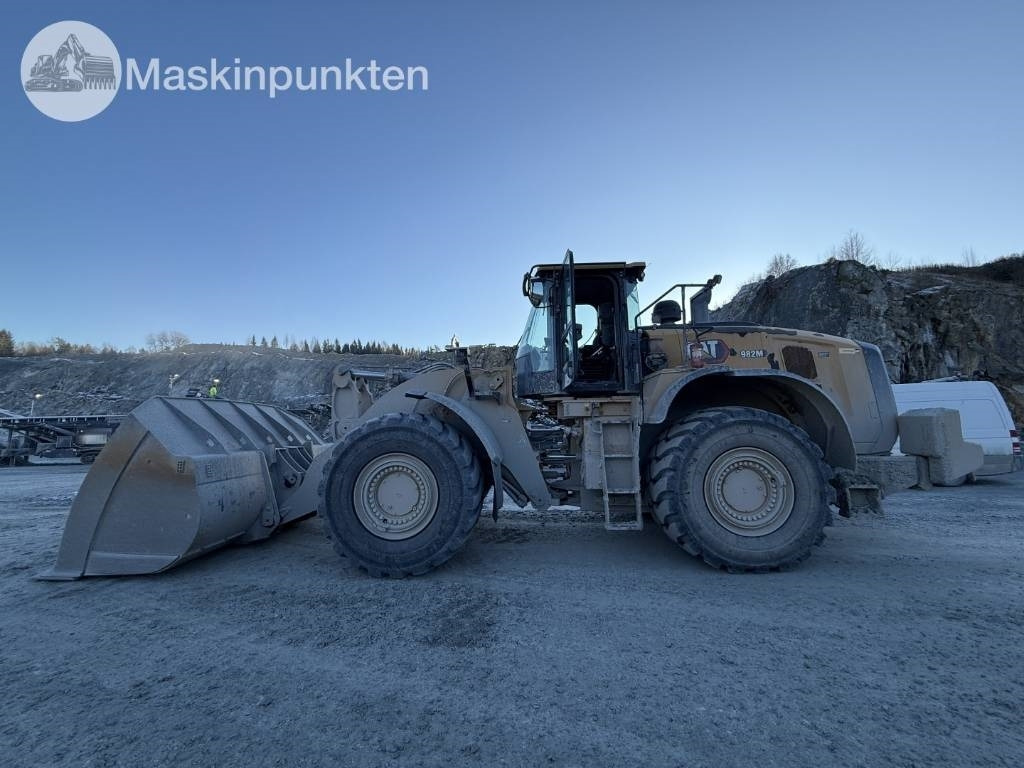 Wheel loader CAT 982 M
