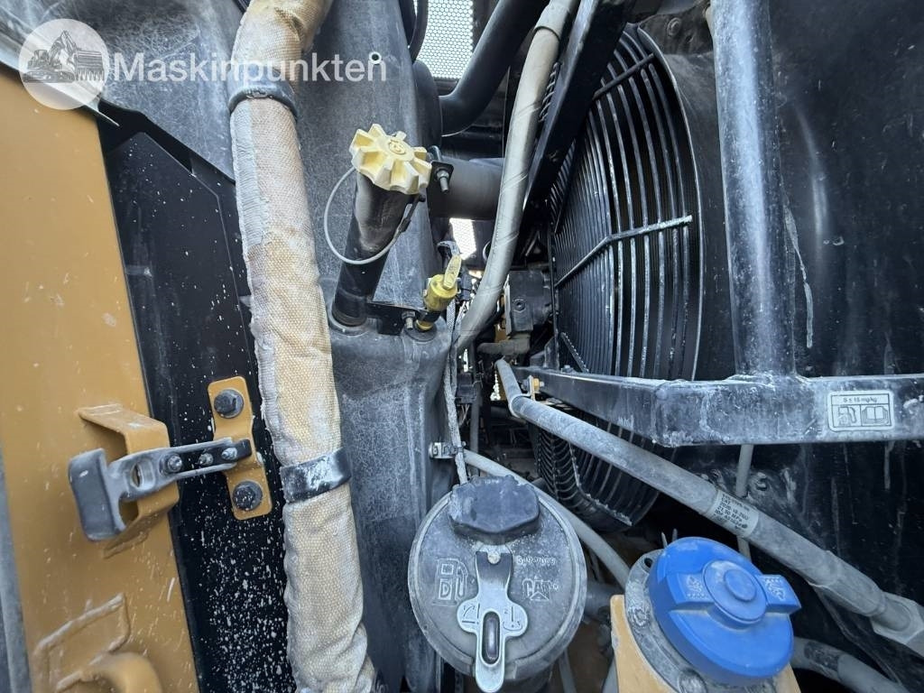 Wheel loader CAT 982 M