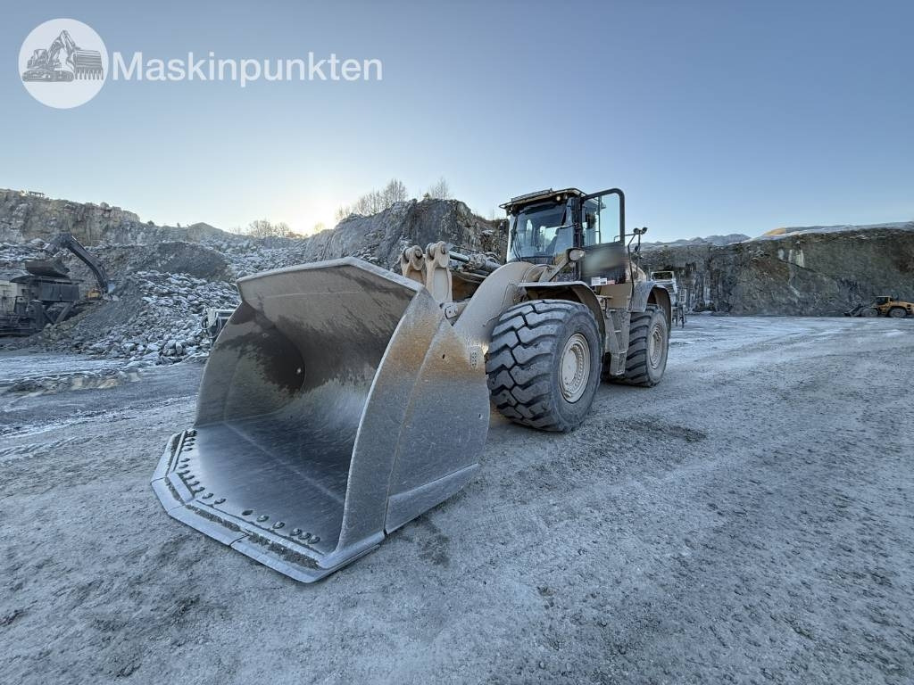 Wheel loader CAT 982 M