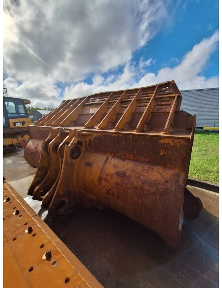 Wheel loader CAT 988H