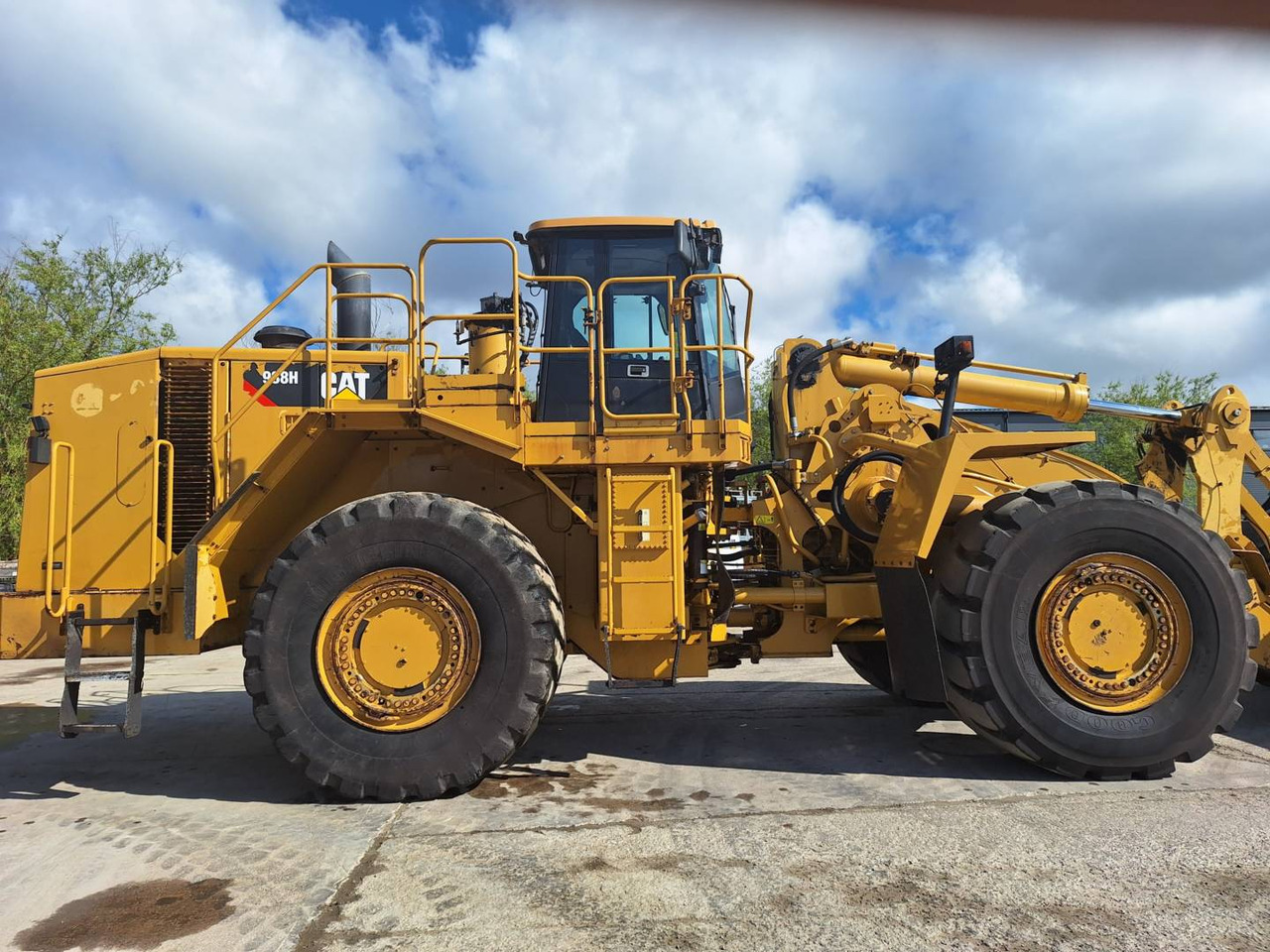 Wheel loader CAT 988H