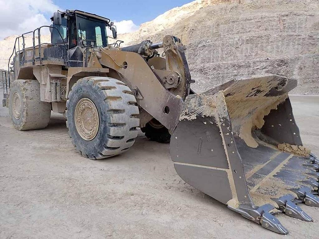 Wheel loader CAT 988K